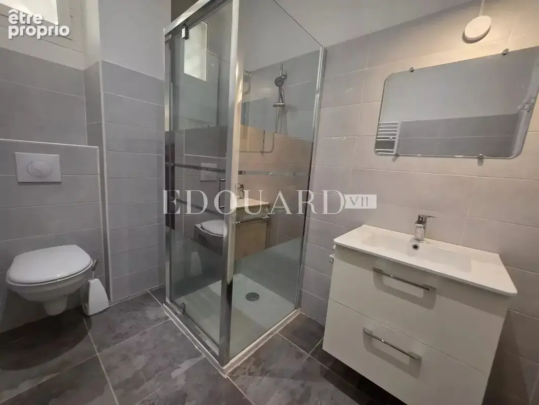En exclusivité trois pièces à vendre avec splendide terrasse et agréable vue panoramique jusqu’à la mer - photo 16