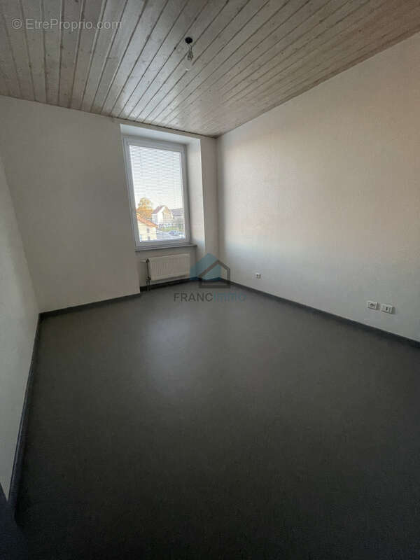 Appartement - centre ville le russey - photo 4