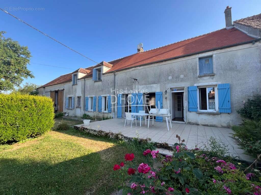 Maison à BETON-BAZOCHES