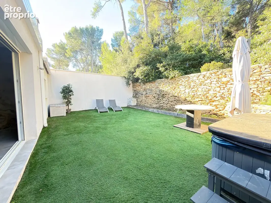 Maison récente T3/4 La Ciotat de 95.54 m2 avec jardin 231 m² - photo 2