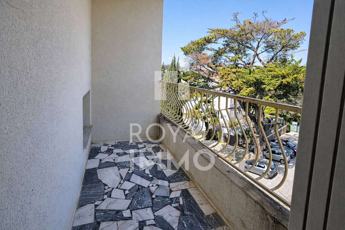 Appartement à SANARY-SUR-MER