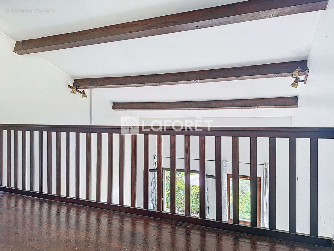 Maison à LE THOLONET