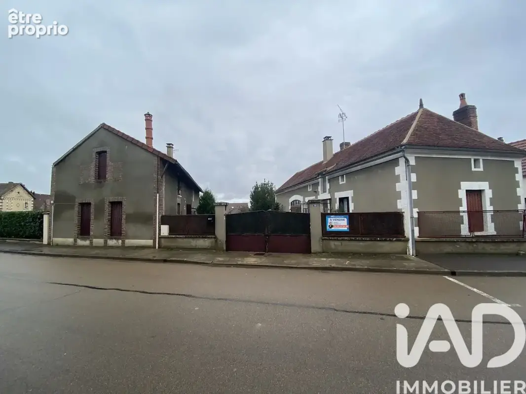 Photo 1 - Maison à FLEURY-LA-VALLEE