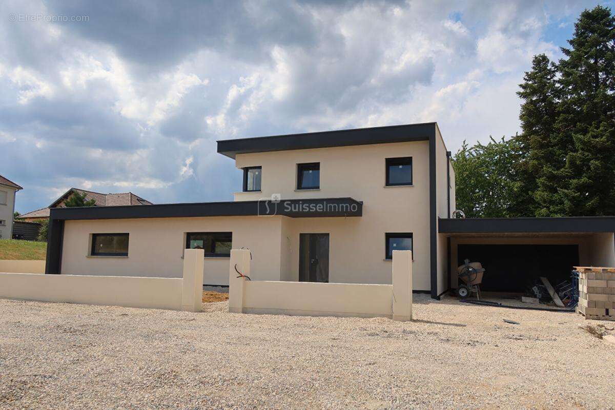 Maison d'architecte Besancon 7 pièce(s) 205 m2 - photo 2
