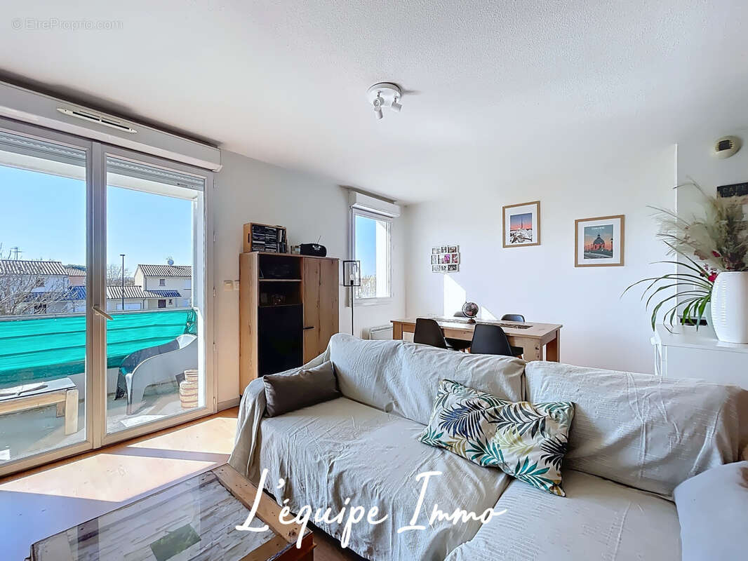 Appartement à LA SALVETAT-SAINT-GILLES