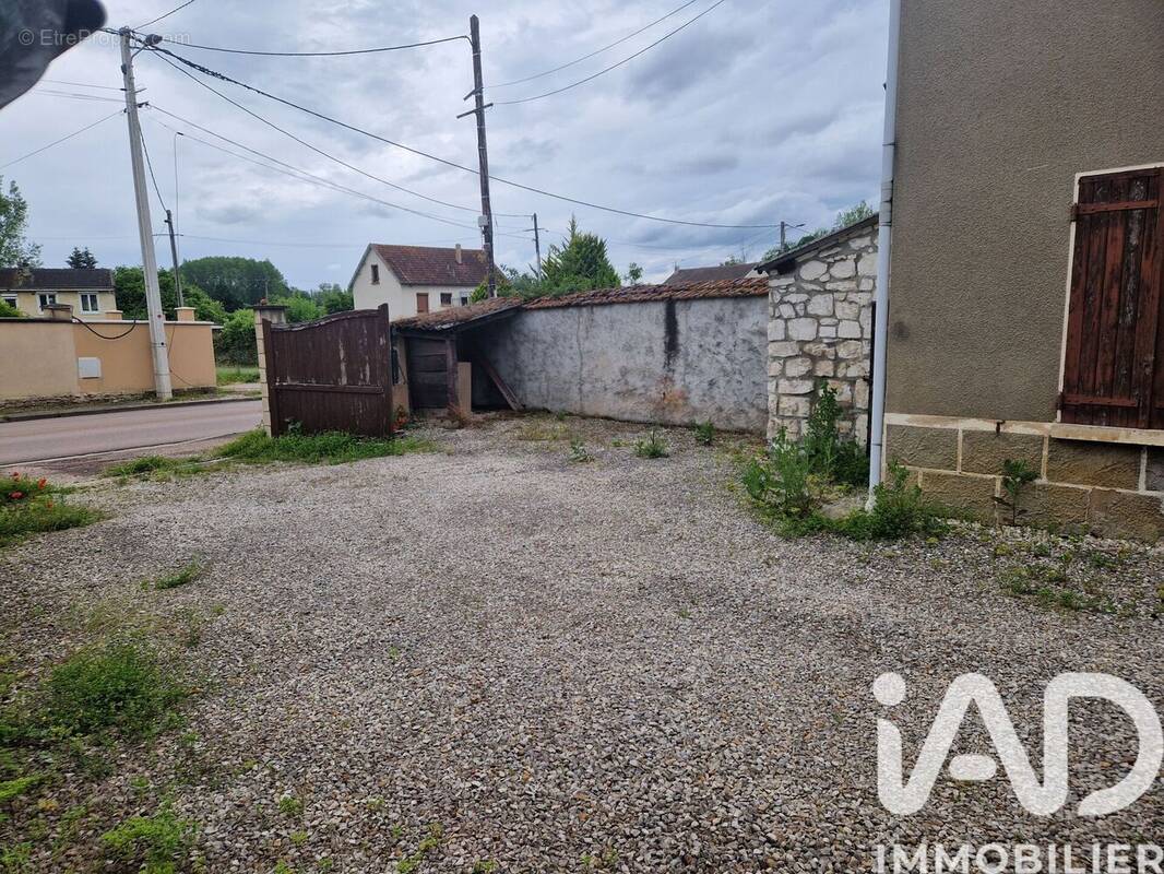 Photo 1 - Maison à SAINT-FLORENTIN