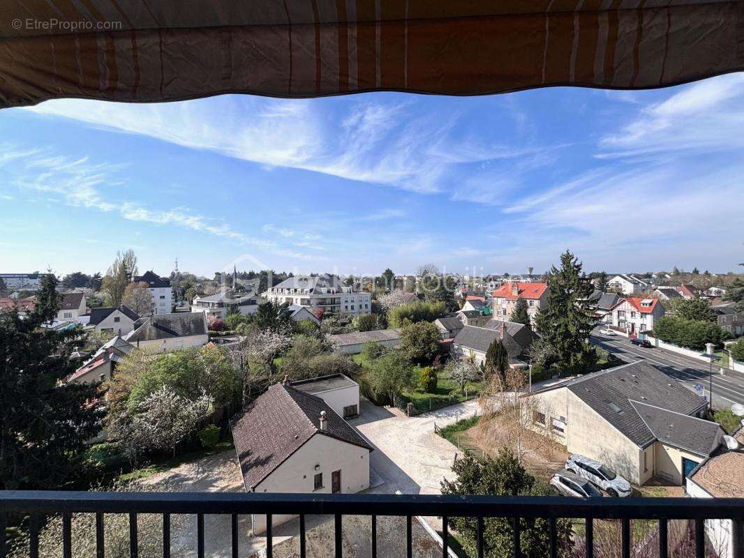 Appartement à SAINT-CYR-SUR-LOIRE