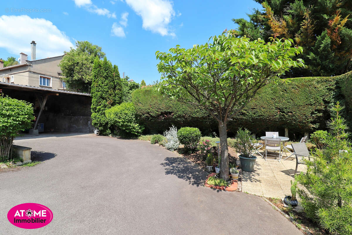 Appartement à AUBOUE