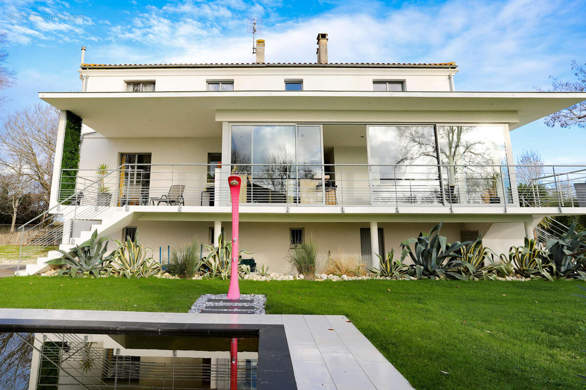 Maison à SAUJON