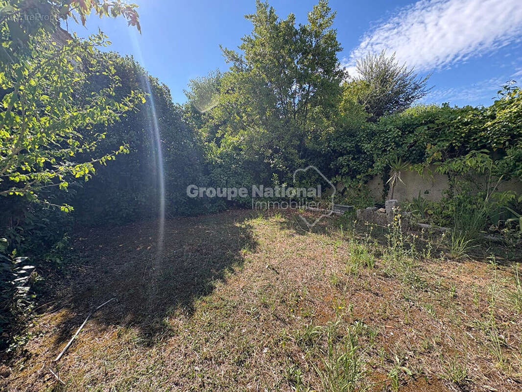 Maison à SAINT-HILAIRE-DE-BEAUVOIR