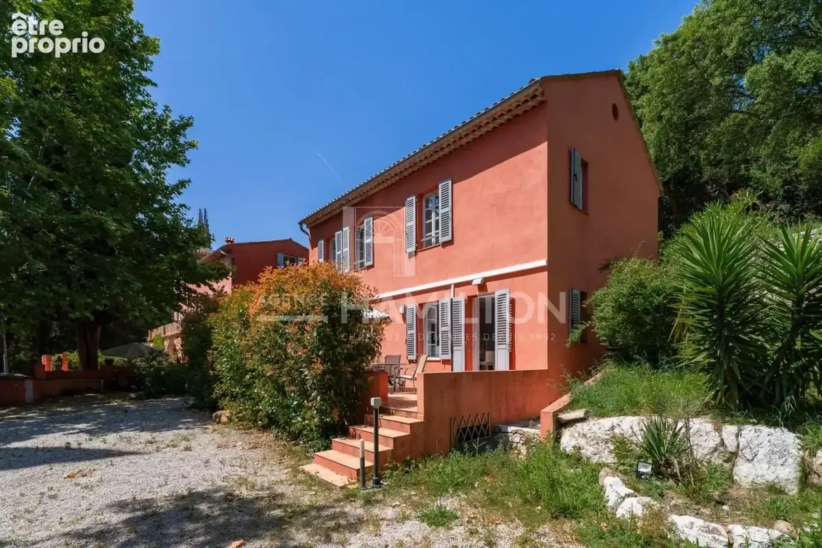 Propriété dException à Biot : Deux Villas Idéales pour Chambres - photo 16