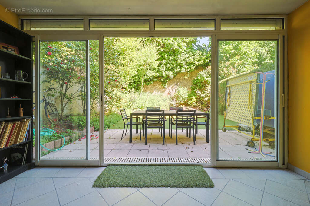 Appartement à MONTROUGE