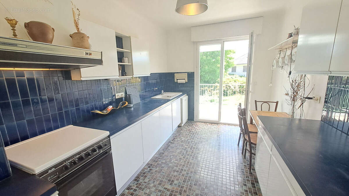 Maison à SAINT-REMY-LES-CHEVREUSE