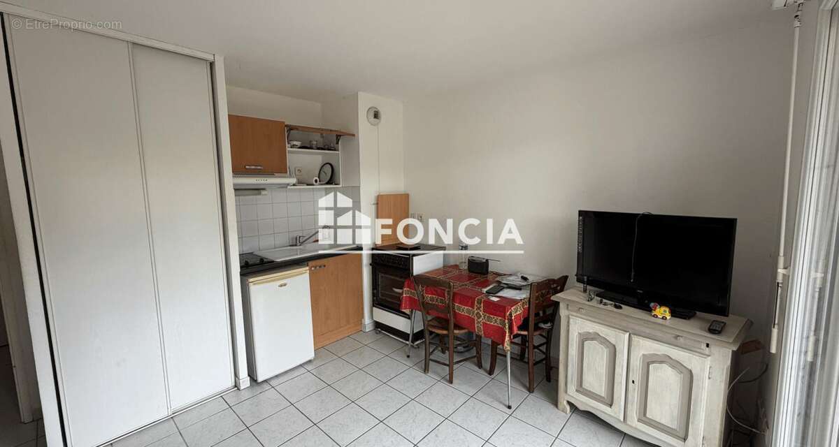 STUDIO AVEC BALCON PARKING vendu loué pour investissement locatif - photo 2