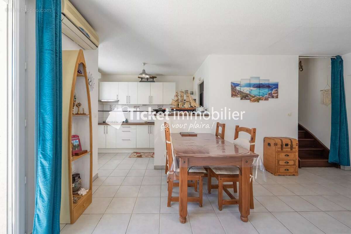 Maison à MONDONVILLE