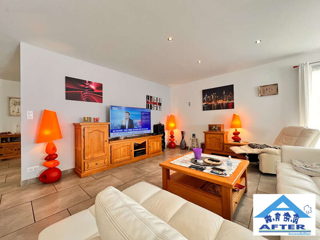 Maison à XERMAMENIL