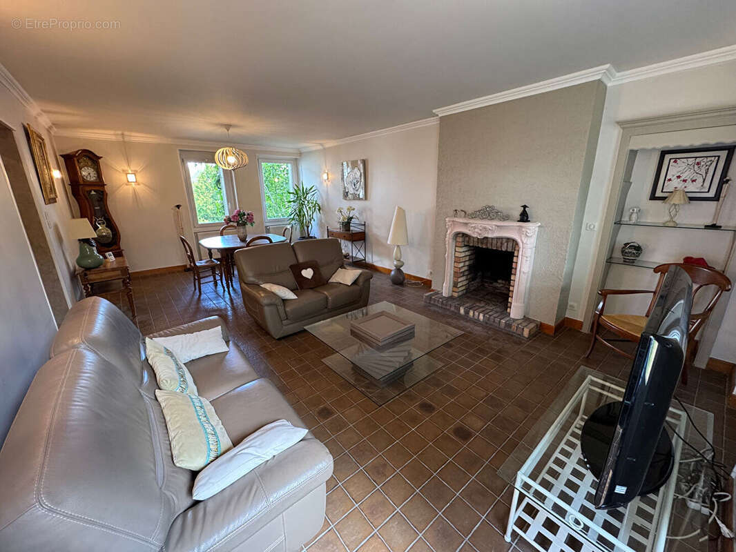 Maison à LE CREUSOT