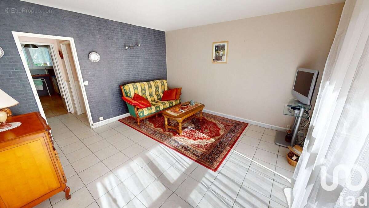Photo 3 - Appartement à SAINT-FARGEAU-PONTHIERRY