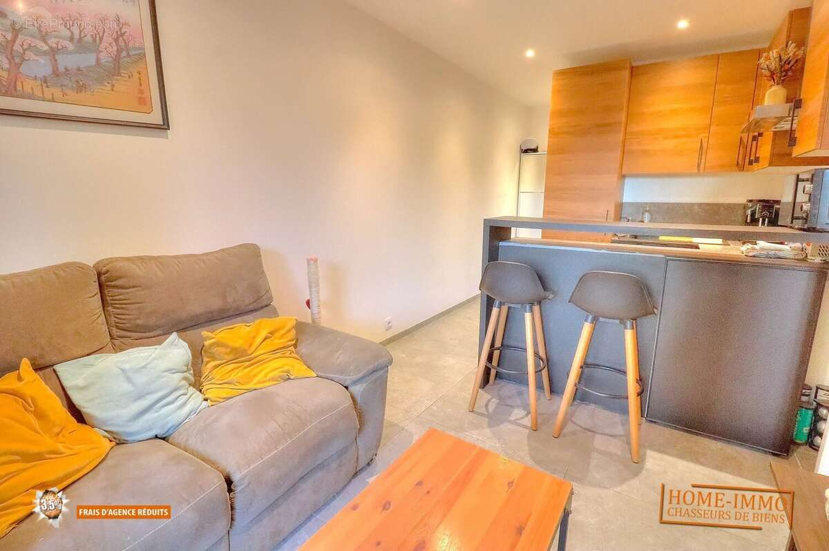 Appartement à VILLENEUVE-LOUBET