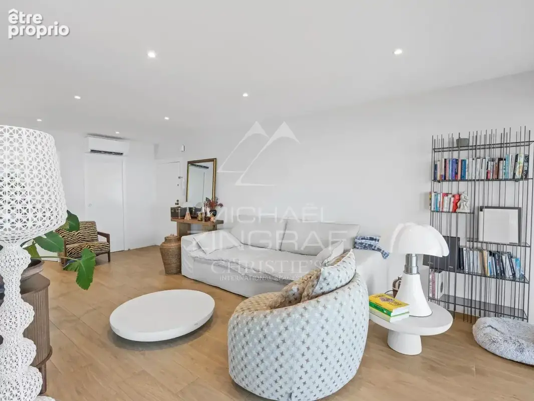 Proche Nice - Superbe appartement front de mer avec piscine - photo 6