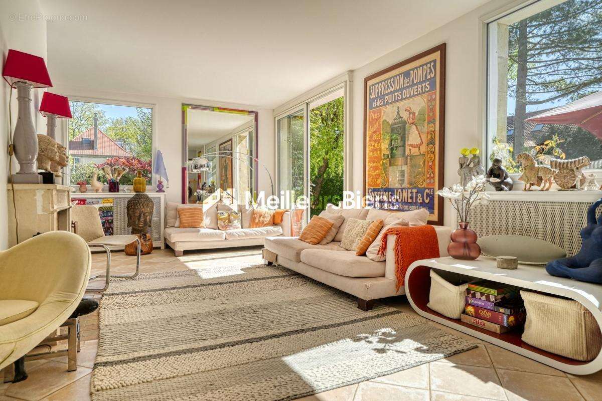 Maison à LA CELLE-SAINT-CLOUD