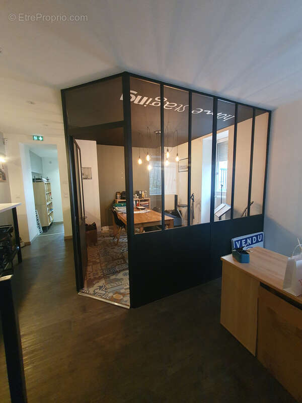 Bron centre pas de porte local bureaux - photo 2