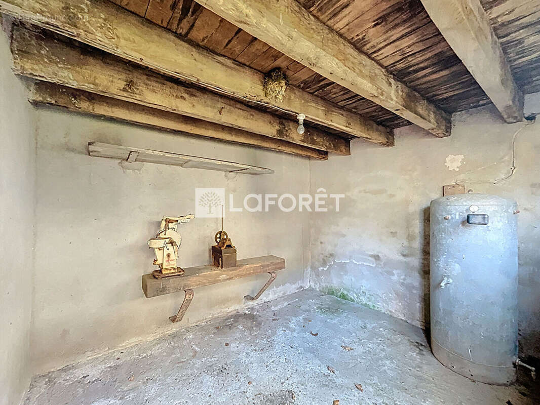 Maison à BAINS-SUR-OUST