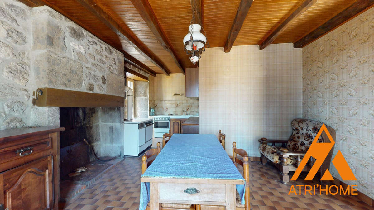 Maison 107 m² à Raulhac  - photo 9