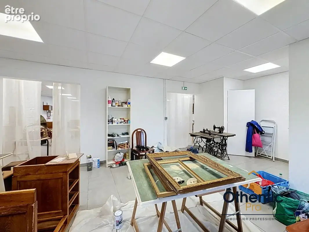 Bourgoin-jallieu — à vendre, local professionnel de 157 m2 - photo 10