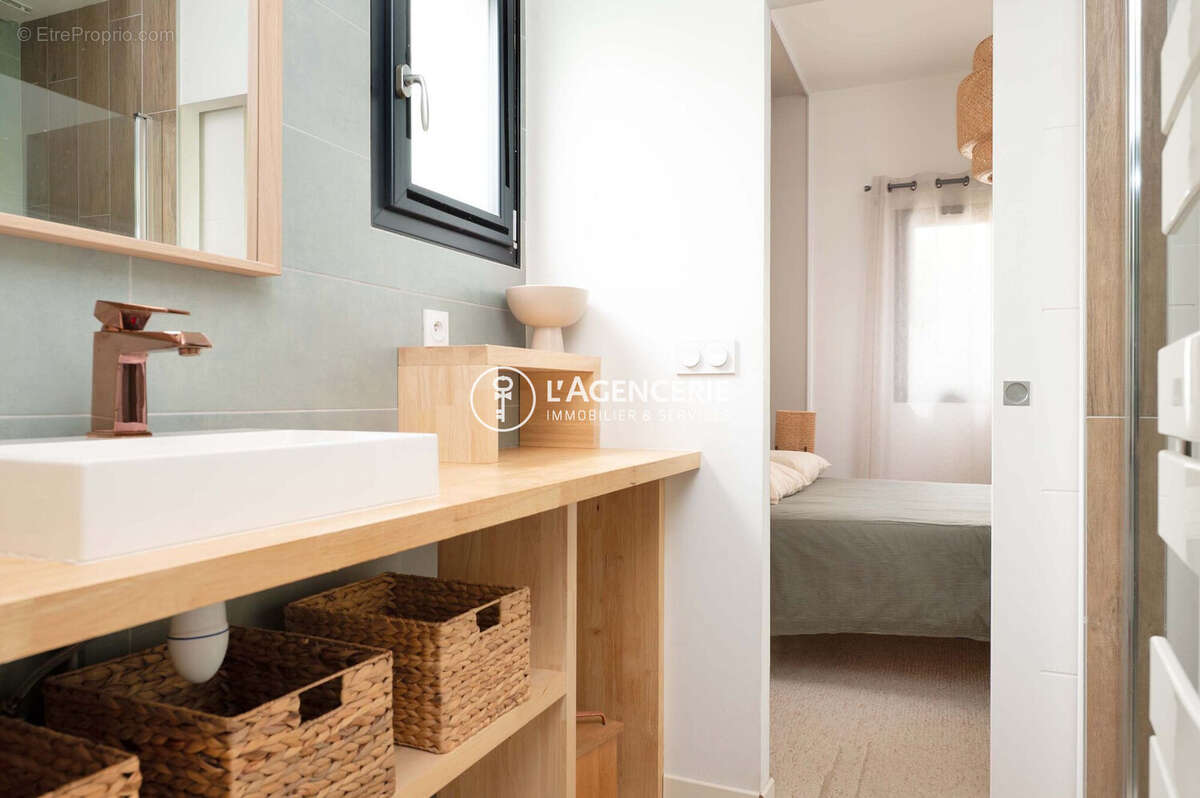 Maison 161 m² à Arthes  - photo 8