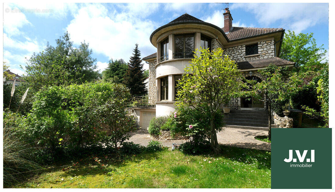 Maison à MONTMORENCY