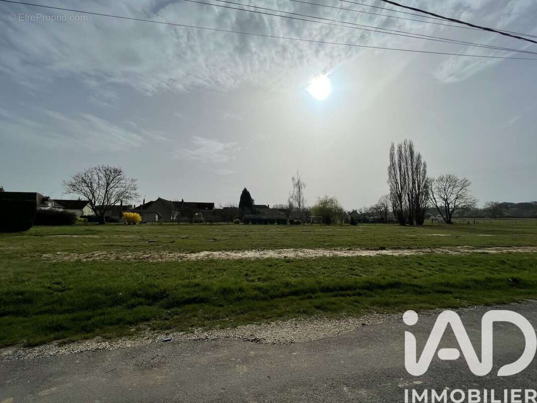 Photo 8 - Terrain à PONTIGNY