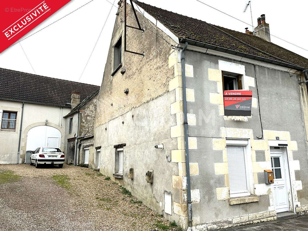 Maison à COSNE-COURS-SUR-LOIRE