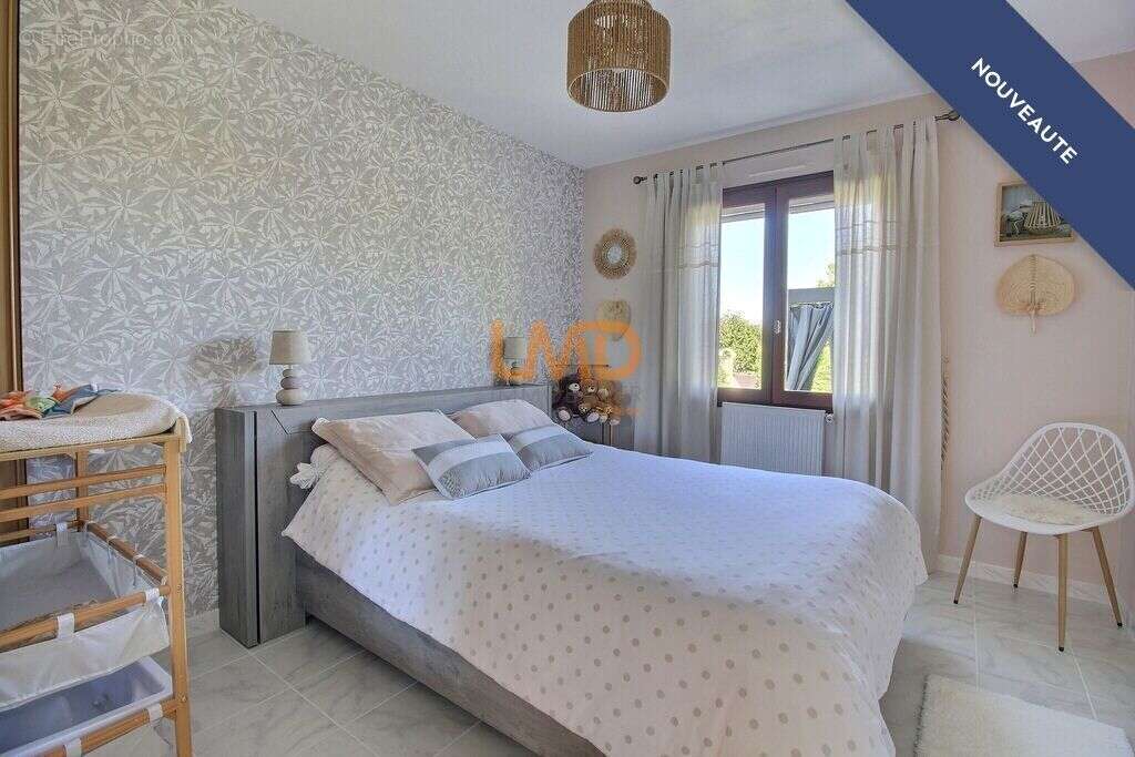 Maison à BURIE