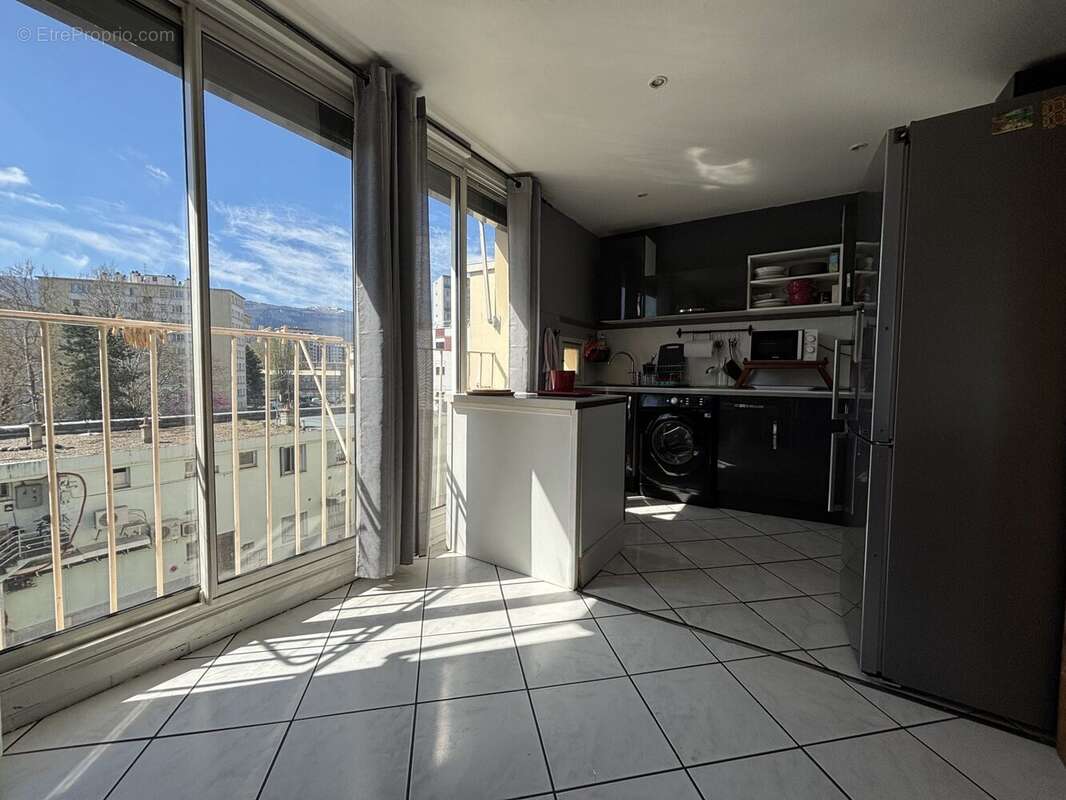 Appartement 45 m² à Grenoble  - photo 4