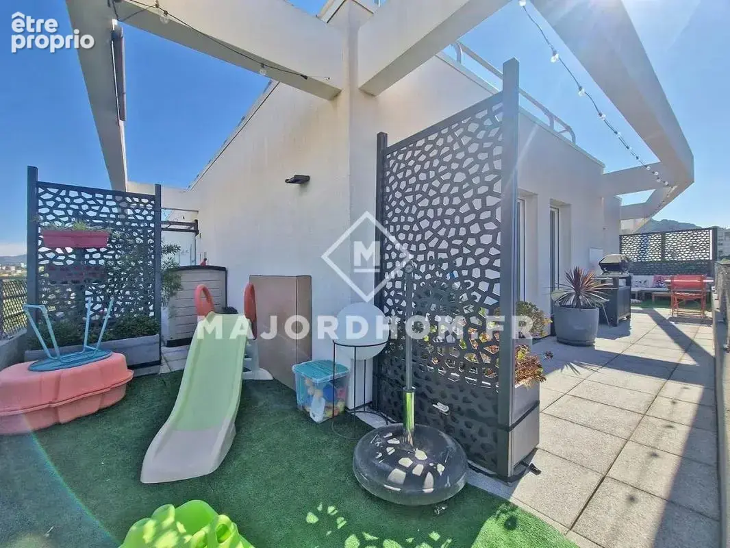 Vente Type 4 dernier étage terrasse de 35 m2 calme vue dégagée 13010 - photo 6