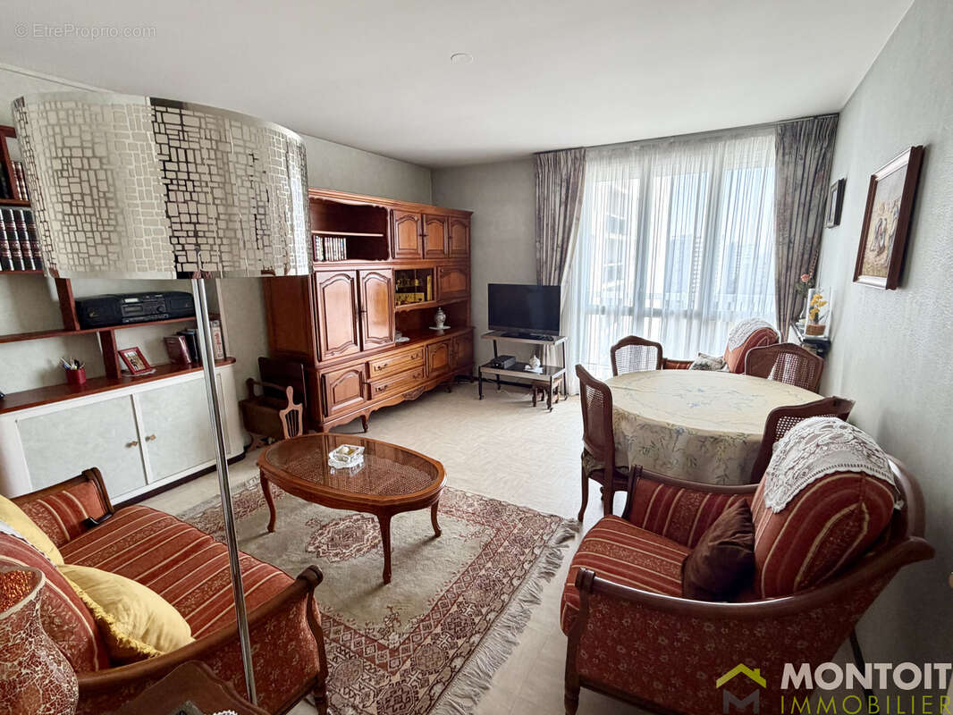 Appartement à THIAIS
