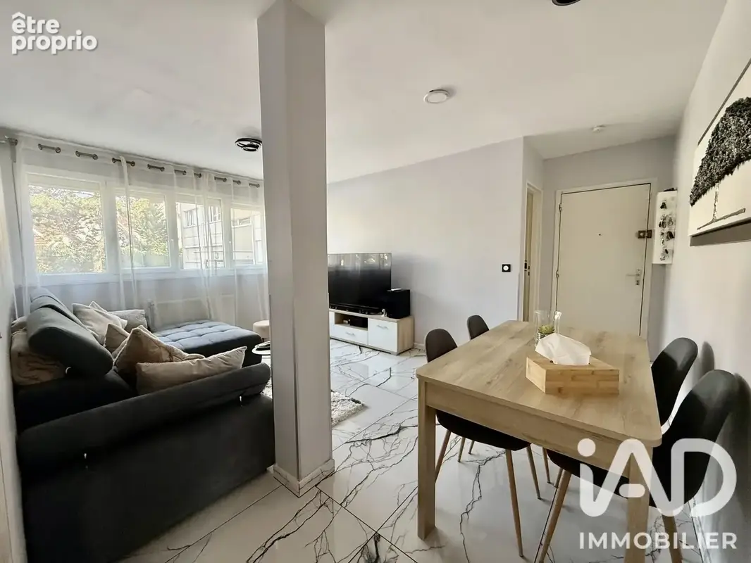 Photo 1 - Appartement à VILLEMOMBLE