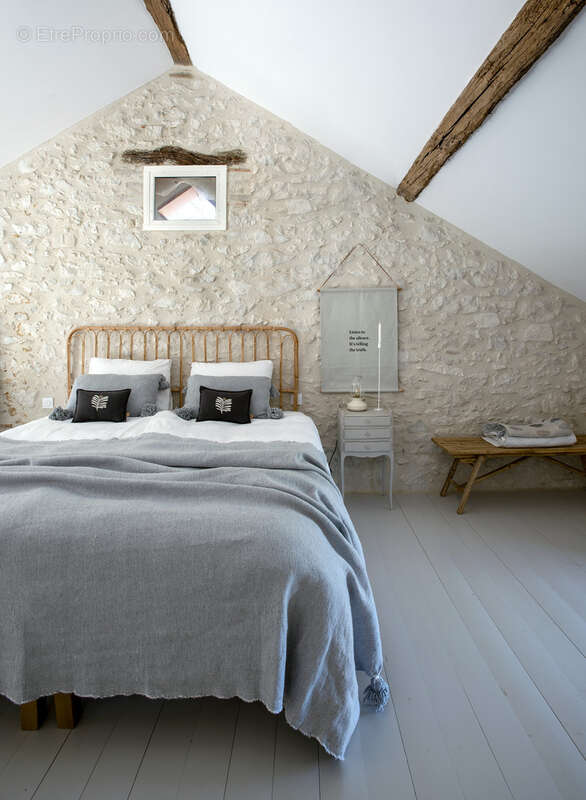 Maison à SAVIGNAC-SUR-LEYZE