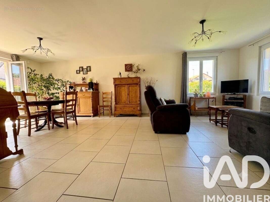 Photo 2 - Maison à LEZENNES