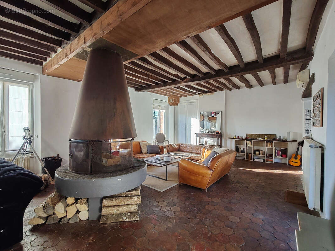 Maison à PONT-SUR-YONNE