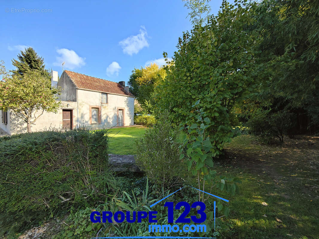 Maison à BUSSY-EN-OTHE
