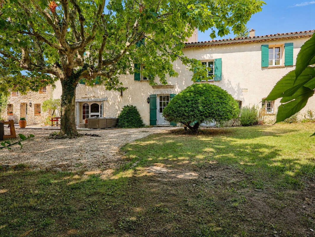 Maison à LA ROQUEBRUSSANNE