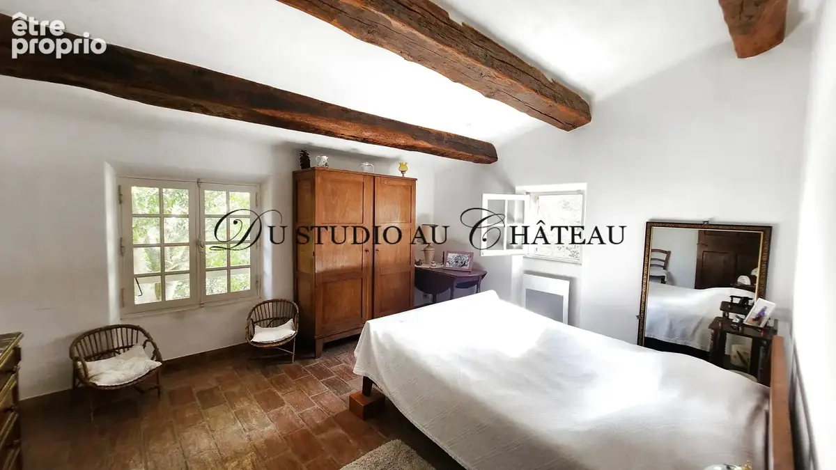 Aix en Provence, belle bastide traditionnelle avec garage sur  5000M2 sans vis-à-vis, la campagne à la ville - photo 18