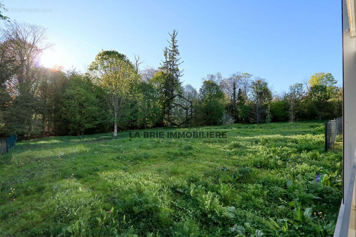 Appartement à RUBELLES