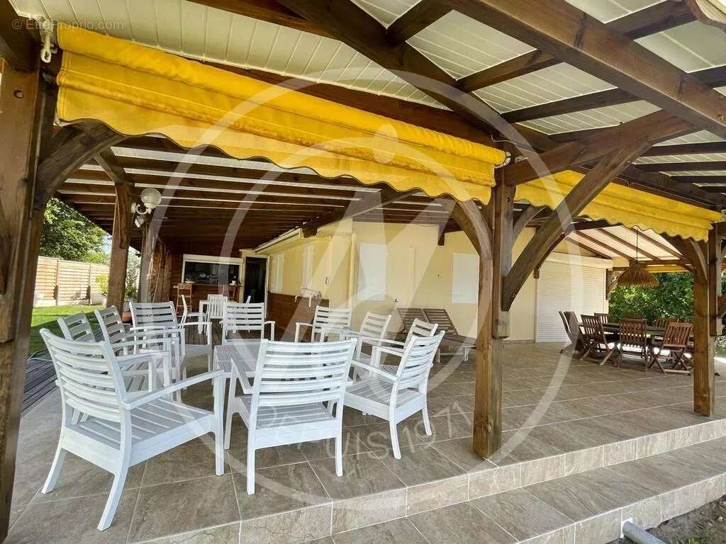 Maison à POINTE-A-PITRE