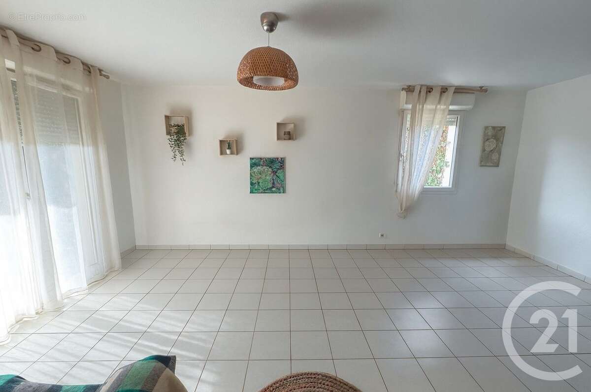 Photo 2 - Appartement à MONDONVILLE