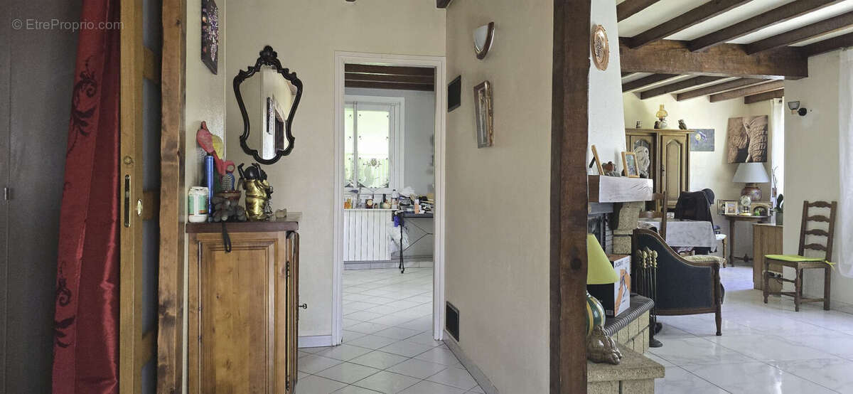 Maison 117 m² à Chaniers  - photo 5