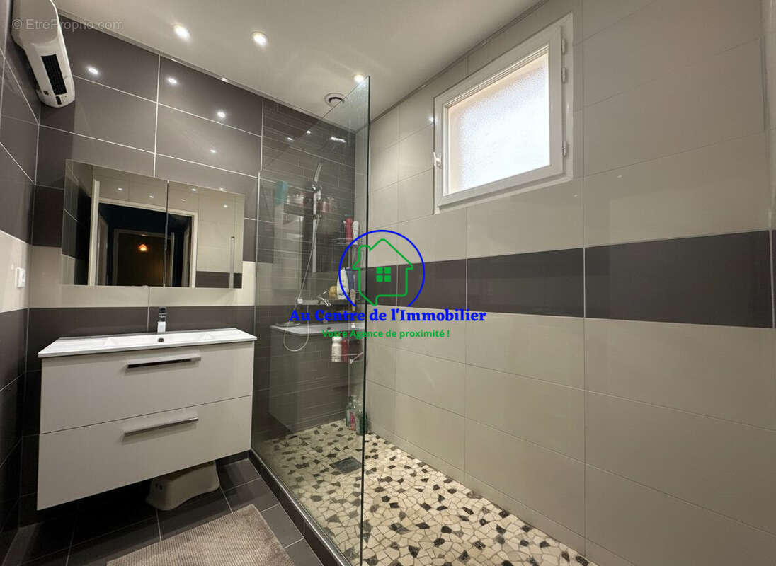 Maison à LE PASSAGE