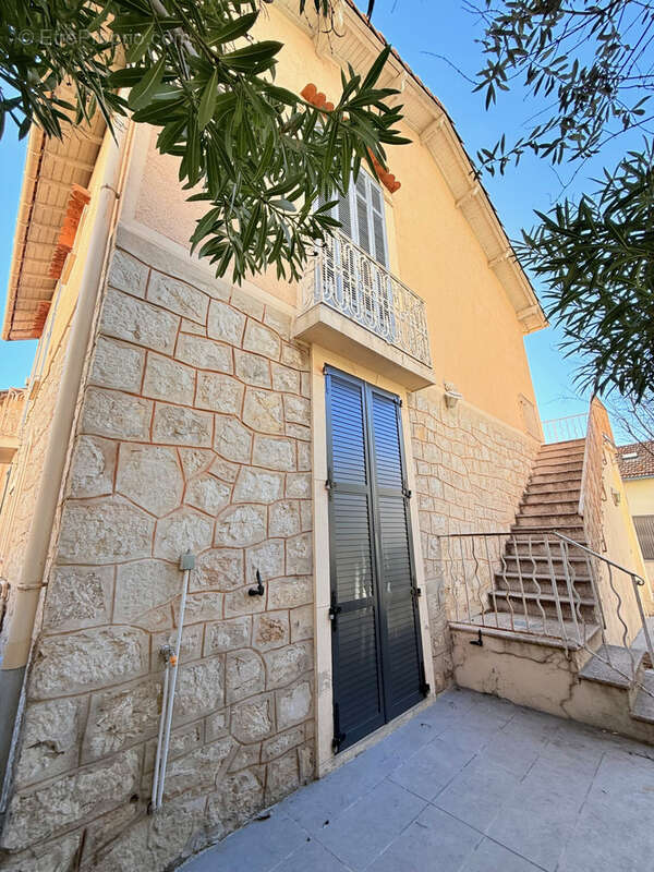 Maison à LE CANNET